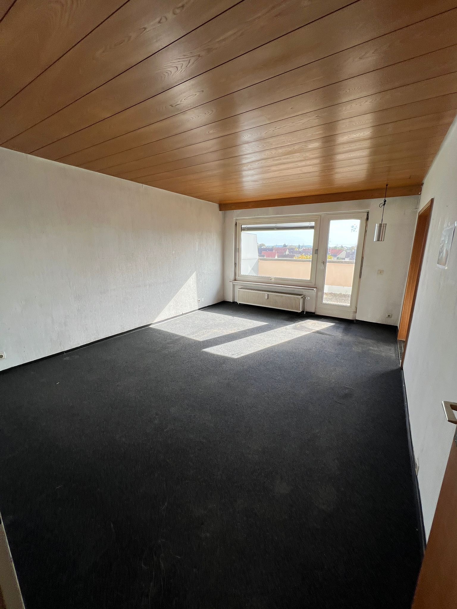 Renovierungsbedürftiges Zimmer